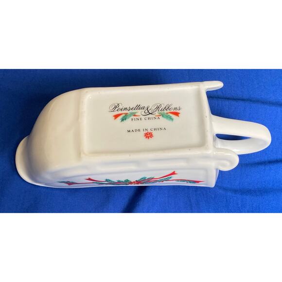 Gravy Boat Holiday Christmas Sleigh Poinsettia and Ribbons Red Green White 16oz - Picture 7 of 9